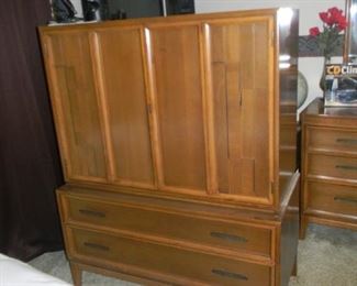 Large chest with doors