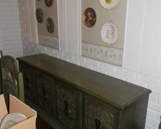 DINING ROOM  chest
