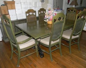 DINING ROOM SET