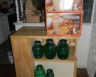 dehydrators / DK green jars
