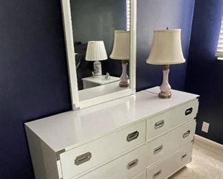 Dixie dresser with mirror