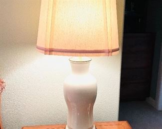 Matching vintage lamps. Love.