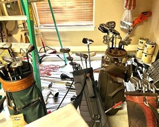 Ping, Taylor Made, Calloway, Moon Wood, Wedgewood golf clubs. Complete sets. 