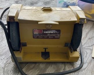 Shopmate 5-inch grinder model 2601TO