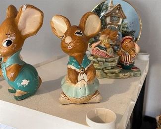 PenDelfin bunny figurine collection, including cottages, stages, accessories and creation boards from factory
