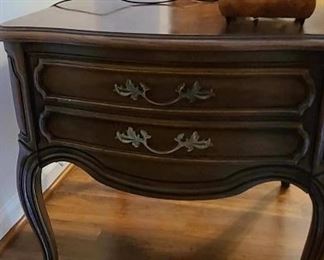 Country French end table 