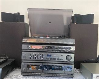 Panasomic Turntable AM/FM Tuner, Stereo Control Amplifier, Double Cassette Deck, 5A-H30 5L-H50B