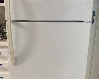 Kenmore Refrigerator 253.68802015