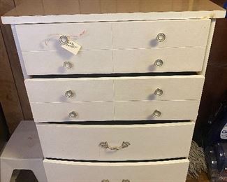 White 4 Drawer Dresser