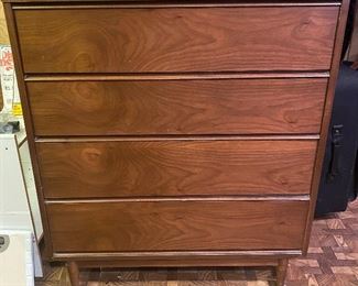 MCM 4 Drawer Dresser