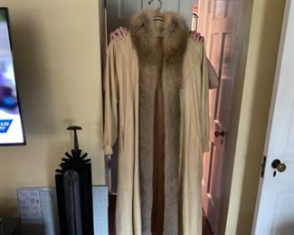 VINTAGE FUR TRIM LONG COAT