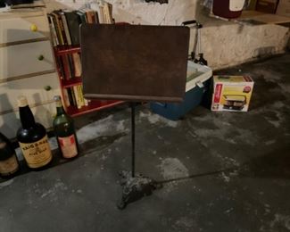 VINTAGE MUSIC STAND