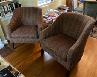 PAIR OF SIDE CHAIRS.    NICE