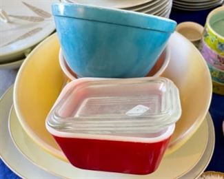 Vintage Pyrex 
