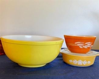 Vintage Pyrex 