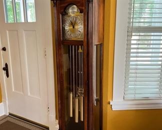 Howard Miller Tempus Fugit grandmother clock