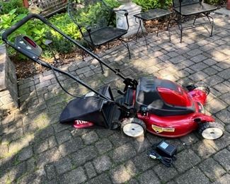 Toro e-Cycler 20” Cordless Electric Lawn Mower