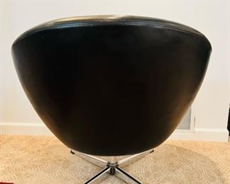 1960’s Overman swivel pod chair
