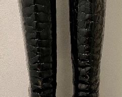 Stuart Weitzman Boots - size 8.5