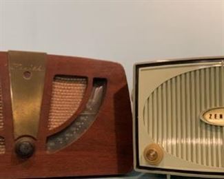 2 Zenith Vintage Radios