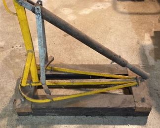 Manual Tire Changer Tire Release Press