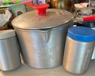 Vintage BBQ Sauce Set