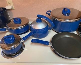 Pots n Pans, Tea Kettle