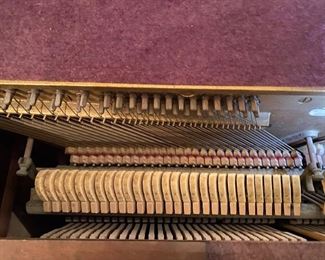 Acrosonic Console Spinet Product of Baldwin SN 365458 