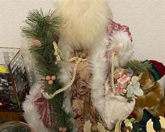 Father Claus, Assorted Angels