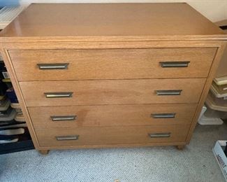Oakmaster Modern 4 drawer dresser. Maple? 36”W X 20”D X 30”H All drawers 6” high. $400