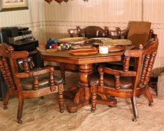 Kitchen Table & 4 Chairs