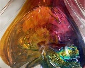 Lot 065
Art Glass Heart Handblown Signature Illegible