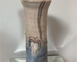 Lot 083
Signed Art Pottery Vase