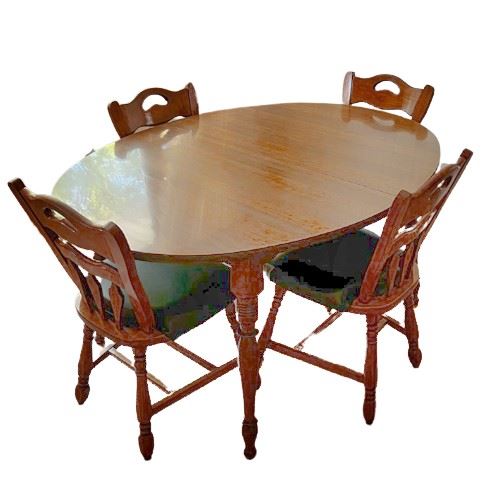 Lot 001
Maple Kitchen Table & 4 Chairs
