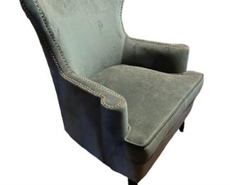 $70 - Vintage Green Queen Anne Upholstered Chair SK121-62                                                                                                             Condition: Very Good
Dimensions:  32 x 30 x 40"H
CONTACT US FOR MORE PICTURES. www.GoodbyHello.com                                                         info@GoodbyHello.com                   Local pickup only only Leesburg, VA,  Contact us for shipper suggestions.