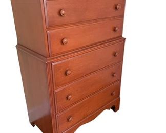 $75 - Vintage Five Drawer Wood Dresser SK121-51         Description:  Vintage Wood Dresser.  Solidly Built.
Condition: Good
Dimensions:  33 x 18 x 48"H
CONTACT US FOR MORE PICTURES. www.GoodbyHello.com                                                         info@GoodbyHello.com                   Local pickup only only Leesburg, VA,  Contact us for shipper suggestions.