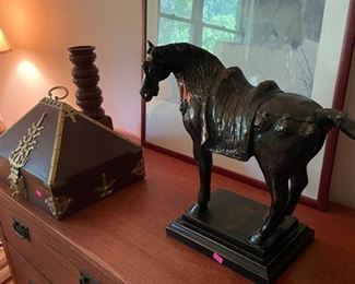 Bronze horse statue