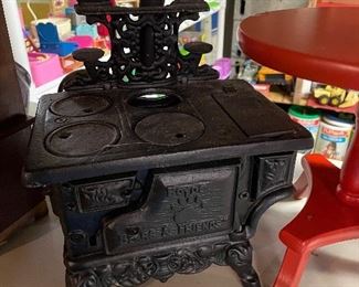 Ci salesman sample cook stove