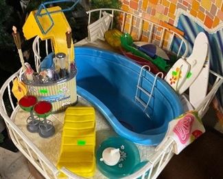 Barbies pool