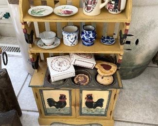 Lots of cute little cabinets with several miniature items