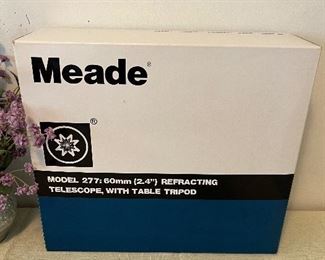 Meade Telescope with Table Tripod 
