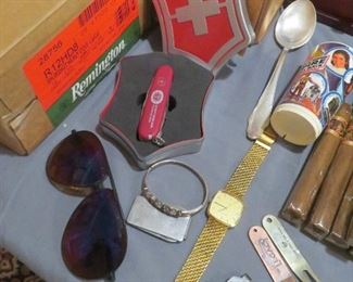 Lots of quality small fashion accessories & wrist watches 