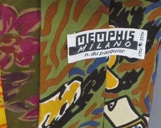 This Memphis Milano tie is amazing!