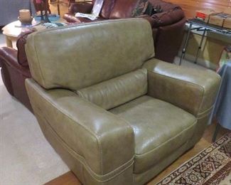 Insanely comfortable Italian leather club chair by Gamma Arredamenti