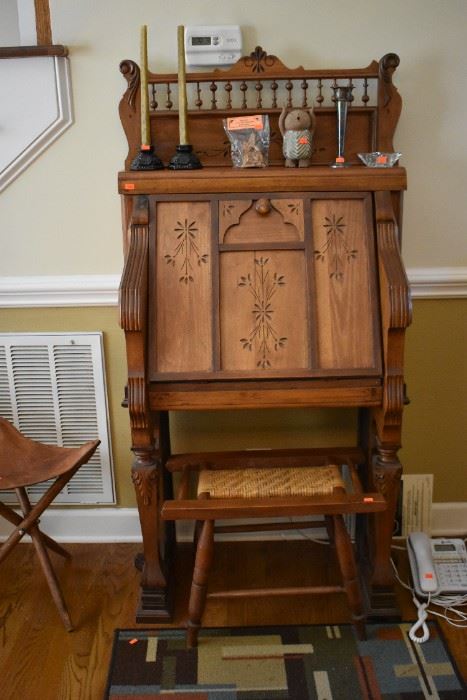 Beautiful Antique Drop Front Desk! Richly carved in Eastlake style
