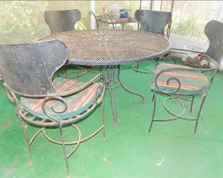 Iron Patio Table with Four Chairs