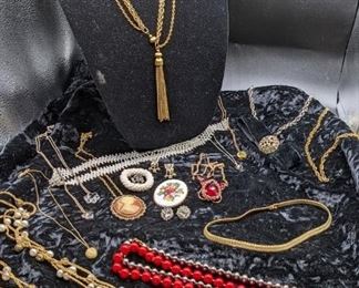 Vintage Costume Jewelry