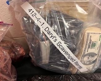 Daryl scavenged items season 4 episode 12