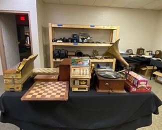 Musical instruments record players