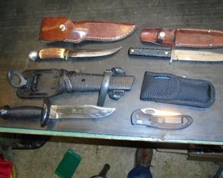 HUNTING KNIVES